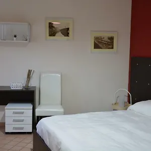 Garibaldi Flat , Catania Italia